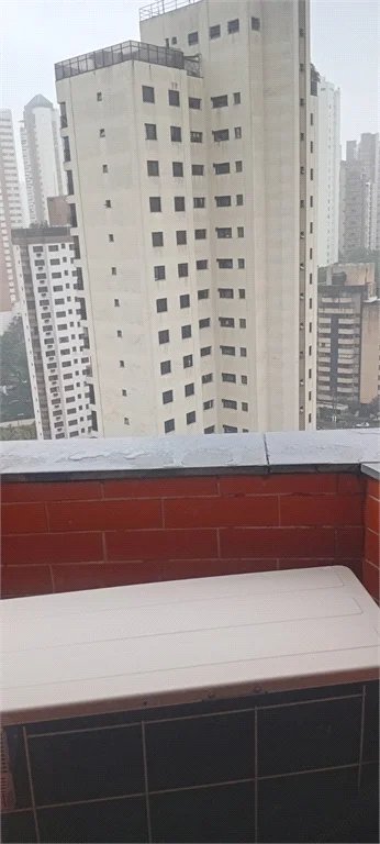 Apartamento à venda com 3 quartos, sendo 1 suíte,  em Vila Andrade, São Paulo, SP