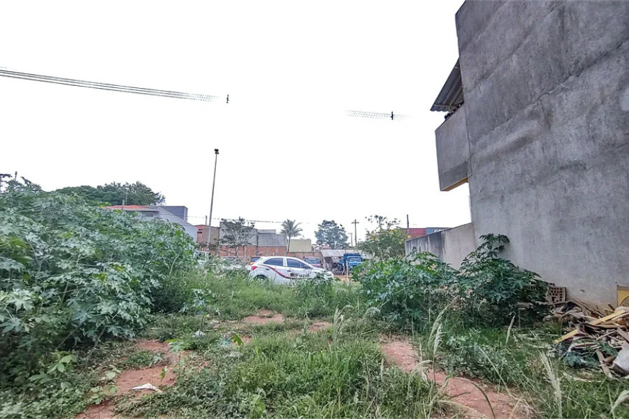 Lote comercial 452m² em na Av Isette Correa Fontão