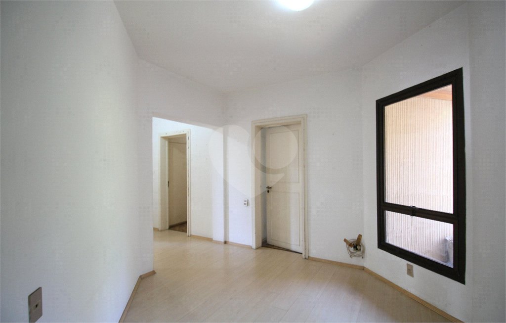 Apartamento à venda com 3 suítes em Vila Suzana, São Paulo, SP