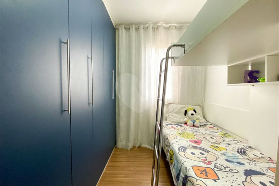 Apartamento à venda com 3 quartos, sendo 1 suíte,  em Vila Paiva, São Paulo, SP