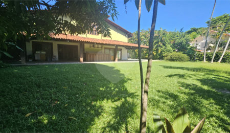 Casa em condomínio à venda com 5 quartos, sendo 3 suítes,  em Barra da Tijuca, Rio de Janeiro, RJ