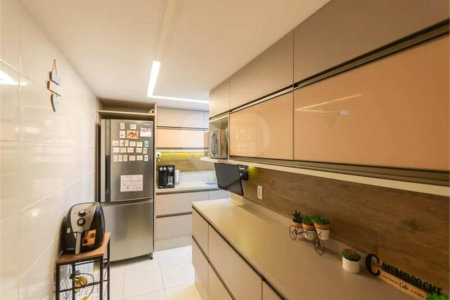 Apartamento à venda com 4 quartos, sendo 1 suíte,  em Tijuca, Rio de Janeiro, RJ