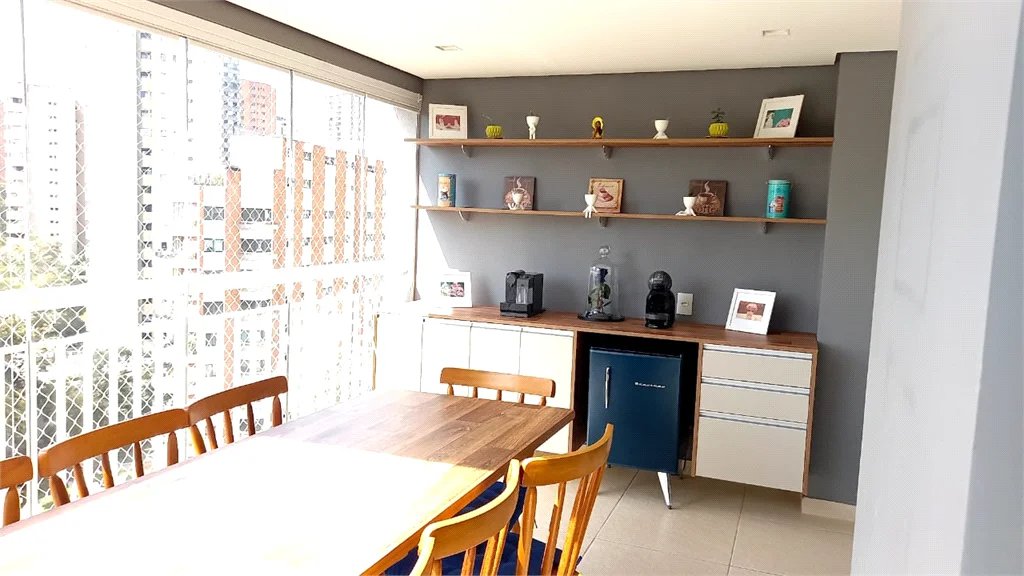 Apartamento à venda com 4 suítes em Vila Suzana, São Paulo, SP