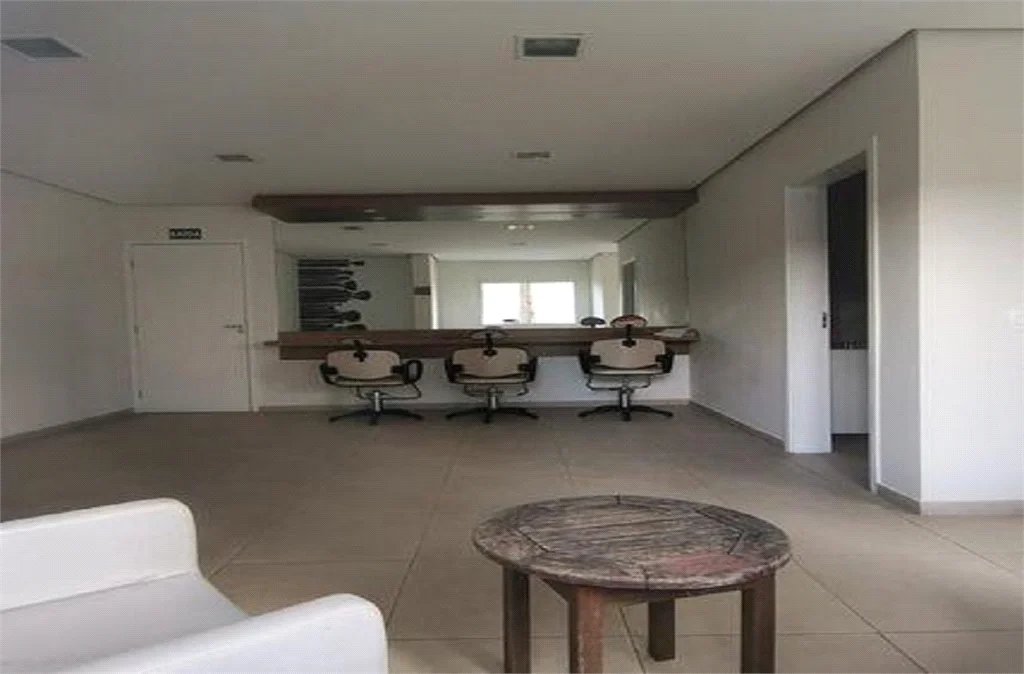 Apartamento à venda com 2 quartos em Parque Reboucas, São Paulo, SP