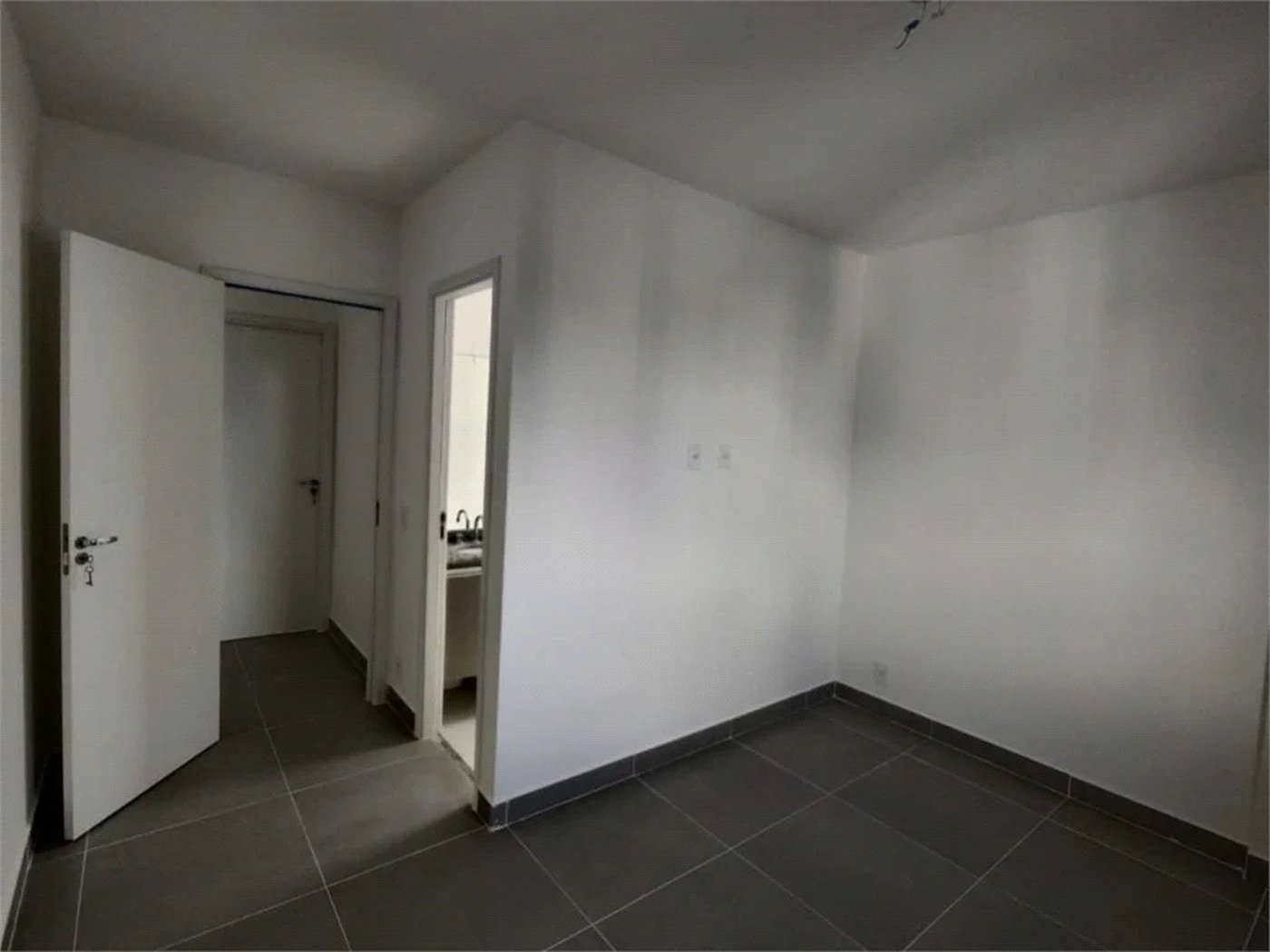 Apartamento à venda com 2 suítes em Jardim Ampliação, São Paulo, SP