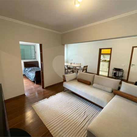 Apartamento à venda com 3 quartos, sendo 1 suíte,  em Vila Olímpia, São Paulo, SP