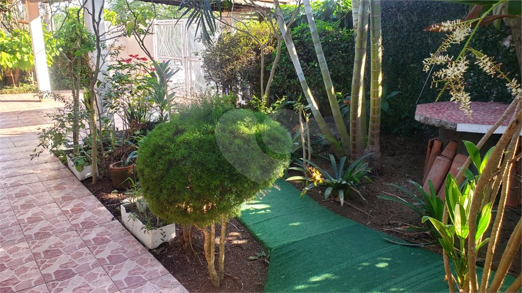 Sobrado à venda com 3 quartos, sendo 1 suíte, em Horto, São Paulo, SP