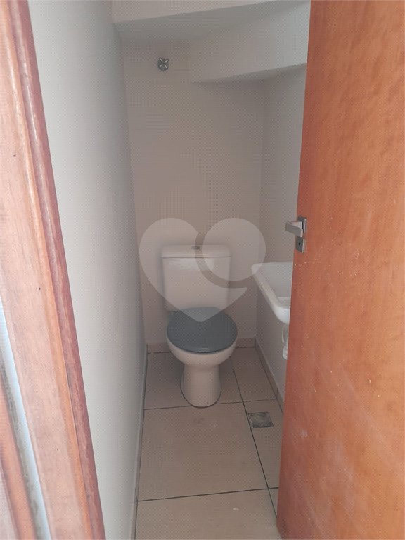 Sobrado à venda com 2 suítes em Jardim Nely, Indaiatuba, SP