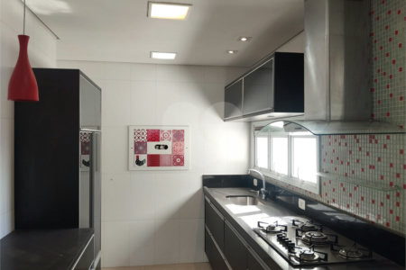 Apartamento à venda com 3 quartos, sendo 1 suíte,  no Centro, São Bernardo do Campo, SP