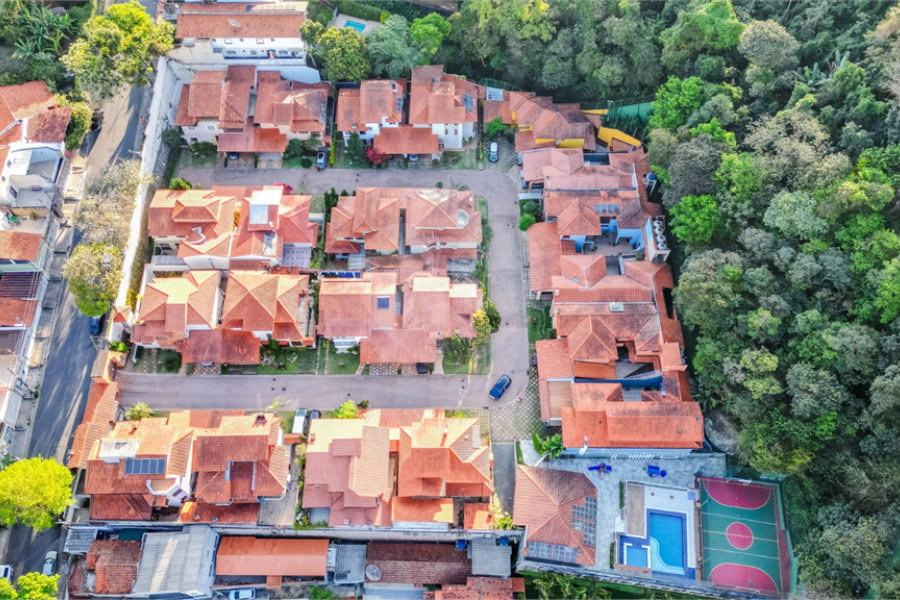 Casa à venda ou para alugar com 4 quartos, sendo 3 suítes,  no condomínio Da Serra, São Paulo - SP