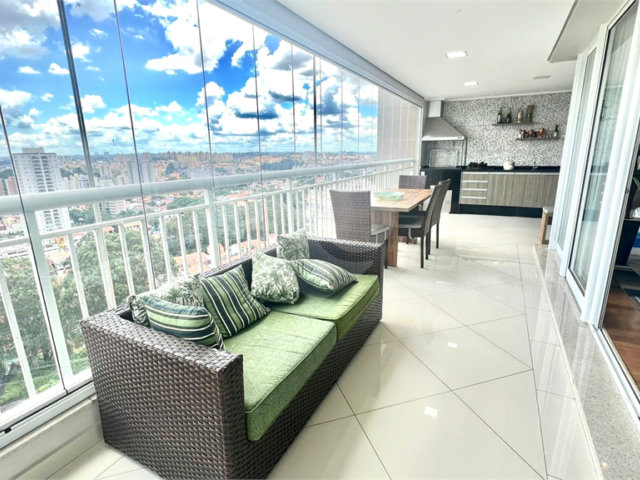 Apartamento à venda com 3 suítes em Morumbi, São Paulo, SP