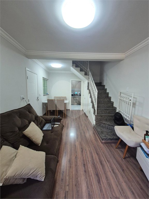 Casa à venda com 3 quartos, sendo 1 suíte, no condomínio Mariana, São Paulo - SP
