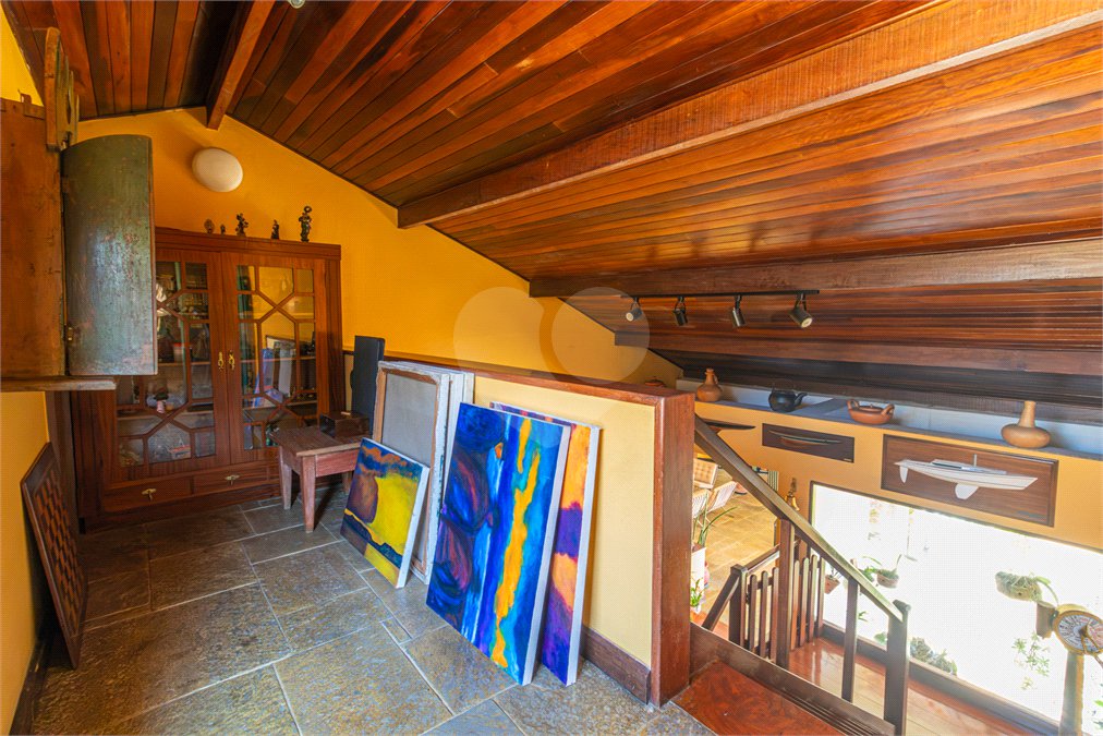 Casa à venda com 3 quartos, sendo 2 suítes, em Interlagos, São Paulo, SP