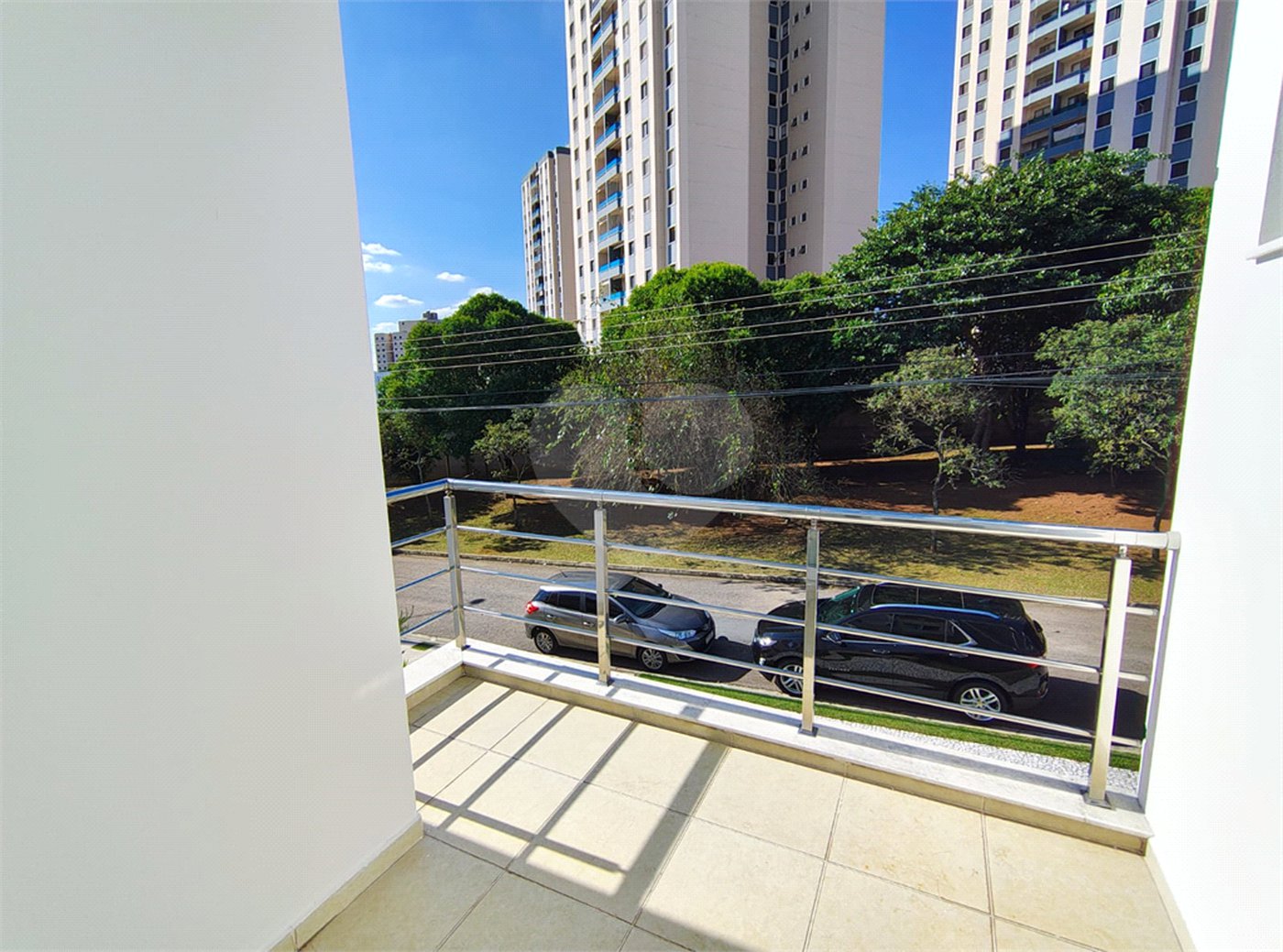 Casa à venda ou para alugar com 4 suítes no condomínio Quinta das Laranjeiras, Jundiaí - SP