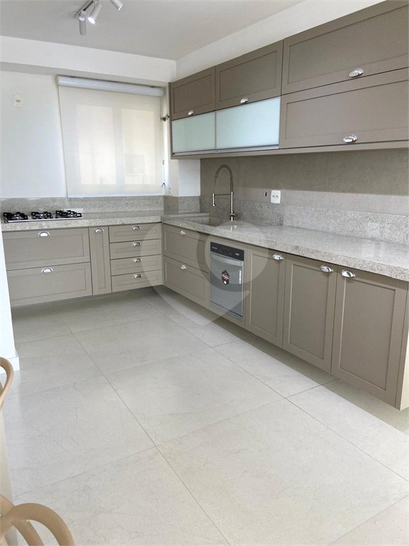 Apartamento à venda com 3 suítes no Centro, Santo André, SP