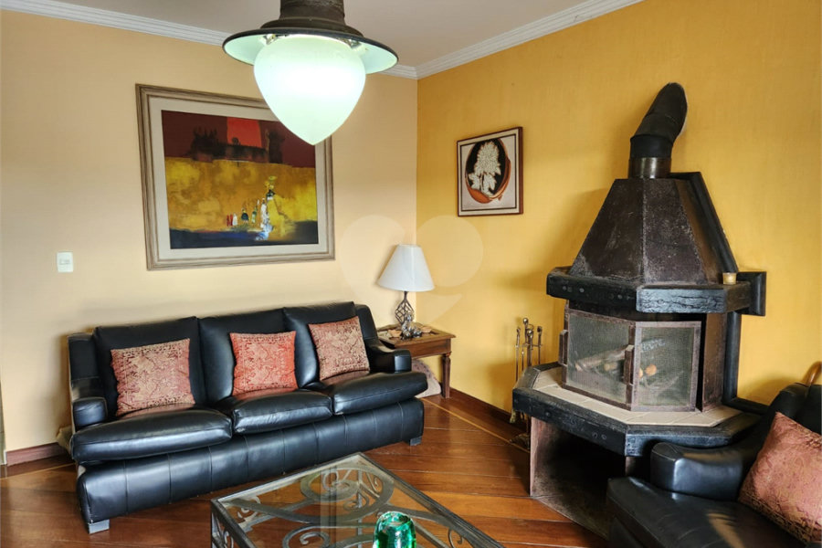 Casa à venda com 5 suítes no condomínio Suíça da Cantareira, Mairiporã - SP