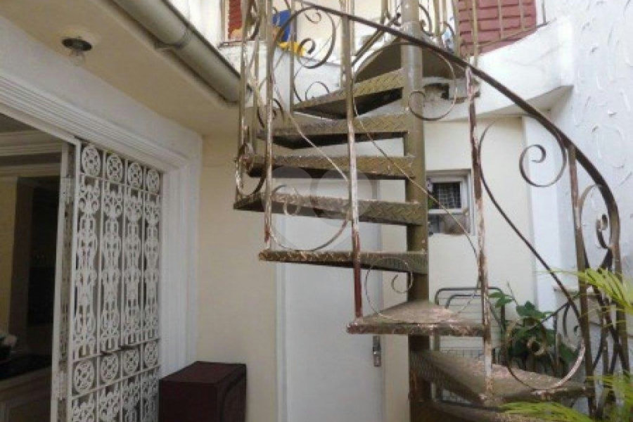 Casa Térrea à venda com 3 quartos em Parque Edu Chaves, São Paulo, SP