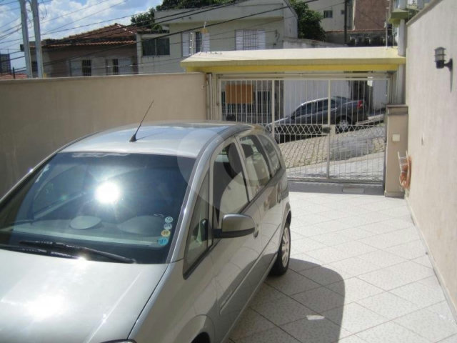 Sobrado à venda com 3 quartos, sendo 1 suíte,  em Vila Ester (zona Norte), São Paulo, SP