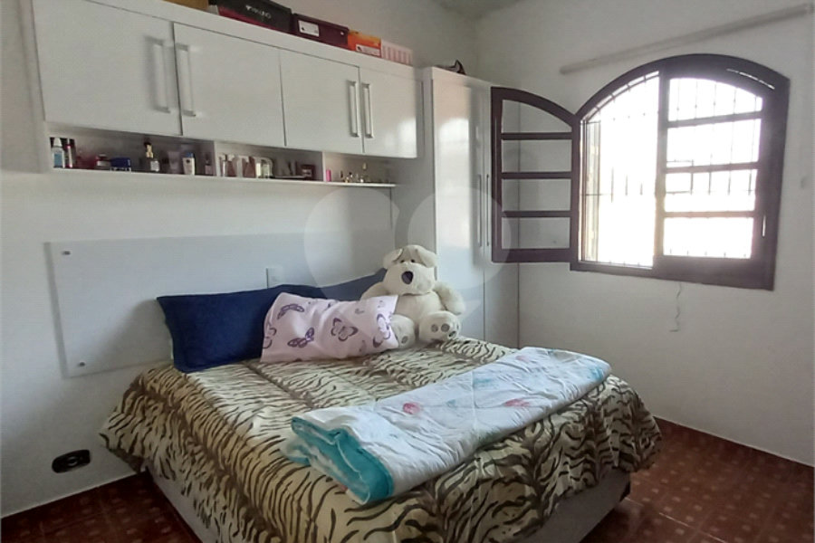 Sobrado à venda com 3 quartos, sendo 1 suíte, em Horto, São Paulo, SP