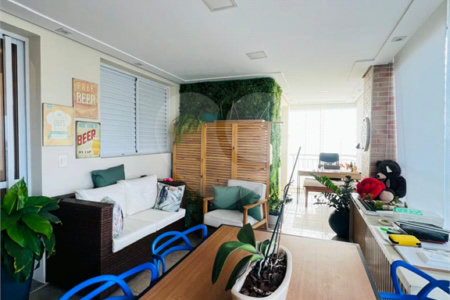 Apartamento à venda com 3 quartos, sendo 1 suíte, em Alto da Boa Vista, São Paulo, SP