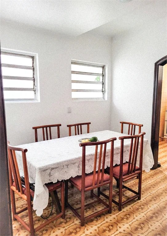 Sobrado à venda com 4 quartos, sendo 2 suítes, em Vila Madalena, São Paulo, SP