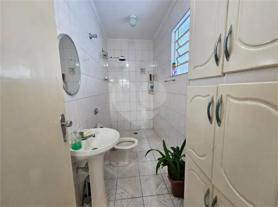 Casa Térrea à venda com 3 quartos no Centro, Poá, SP