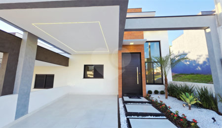 Casa à venda com 3 quartos, sendo 1 suíte,  no condomínio Horto Florestal Villagio, Sorocaba - SP