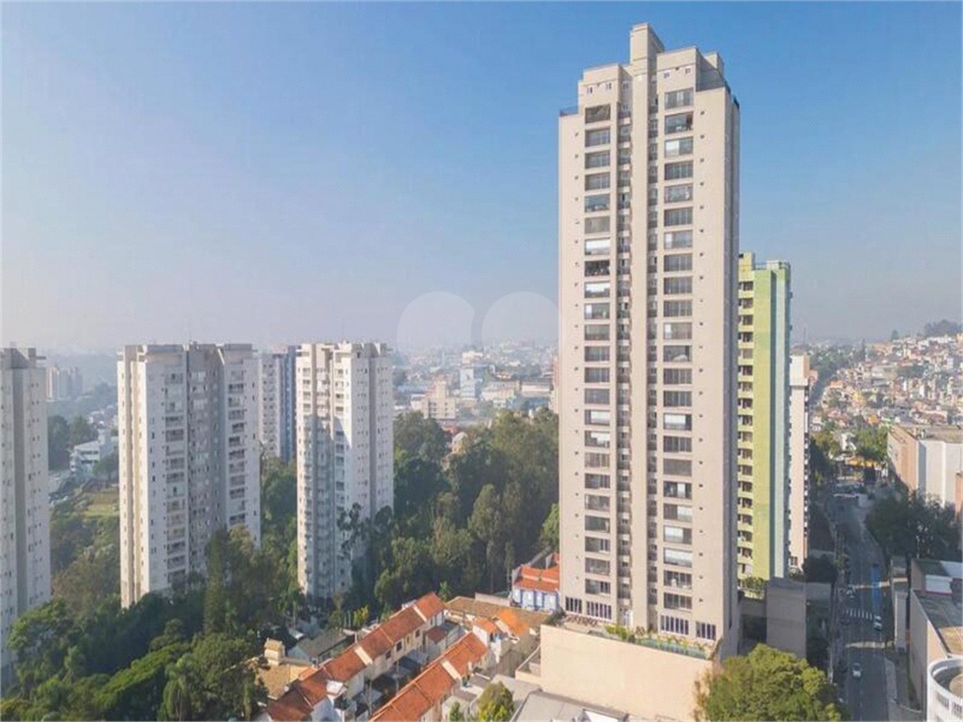 Apartamento à venda com 4 quartos, sendo 3 suítes,  no Centro, Diadema, SP