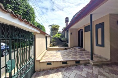 Casa à venda com 4 quartos, sendo 1 suíte,  em Granja Julieta, São Paulo, SP