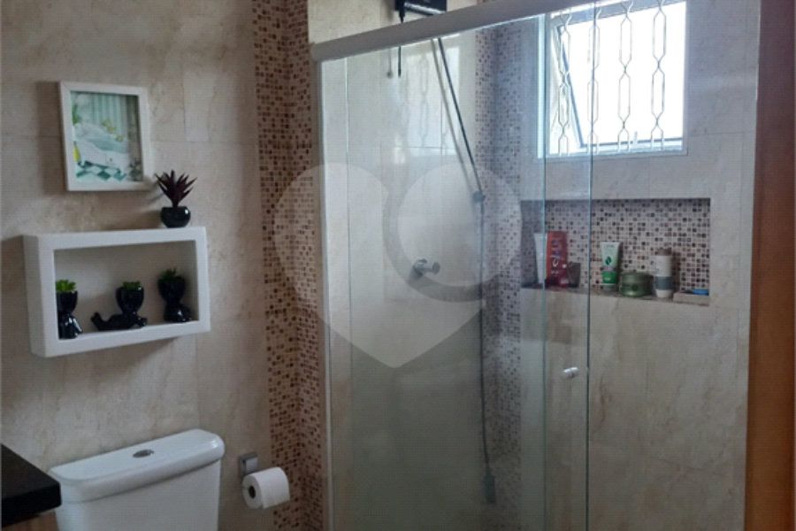 Sobrado à venda com 3 quartos, sendo 1 suíte, em Vila Mazzei, São Paulo, SP