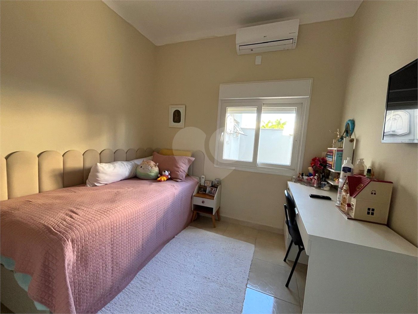 Casa à venda com 3 quartos, sendo 1 suíte, no condomínio Villa Suiça, Sorocaba - SP