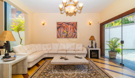 Casa à venda com 4 suítes em Jardim Marajoara, São Paulo, SP