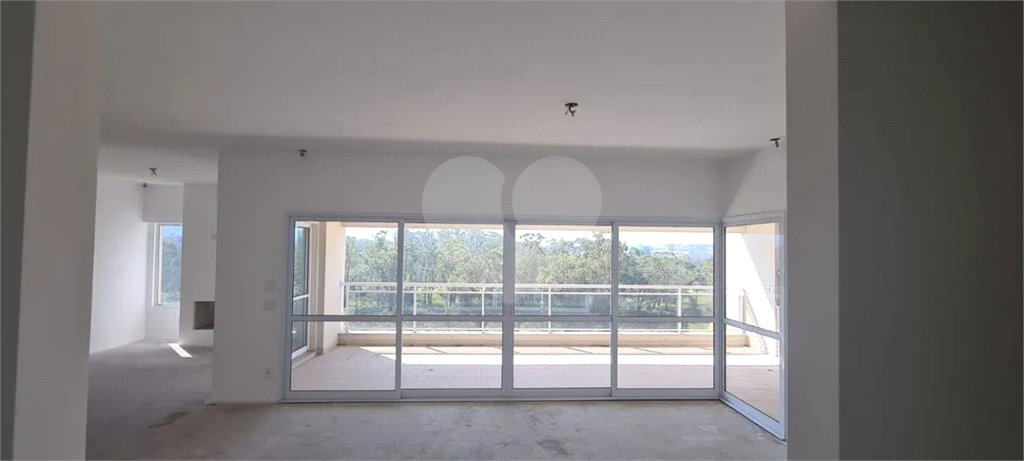 Apartamento à venda com 4 suítes em Jardim Armênia, Mogi das Cruzes, SP