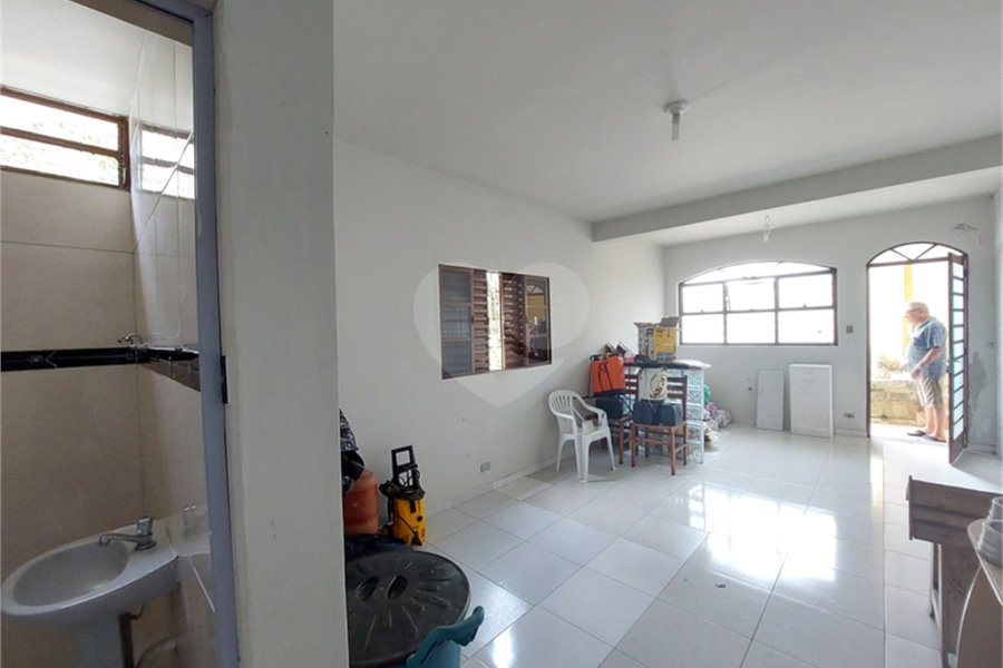 Casa à venda com 5 quartos, sendo 3 suítes, no Centro, Mairiporã, SP