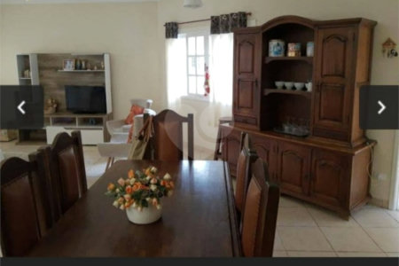 Chácara à venda ou para alugar com 4 quartos, sendo 1 suíte, em Vila Omízollo, Louveira, SP
