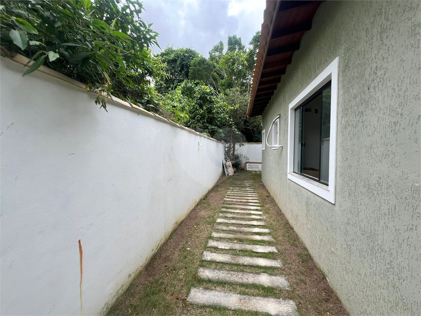 Casa à venda com 3 suítes em Caravelas, Armação dos Búzios, RJ