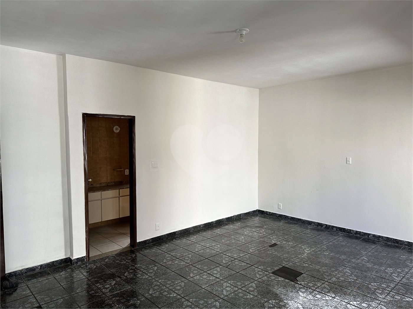 Apartamento à venda com 3 quartos, sendo 1 suíte, em Santa Cecília, São Paulo, SP