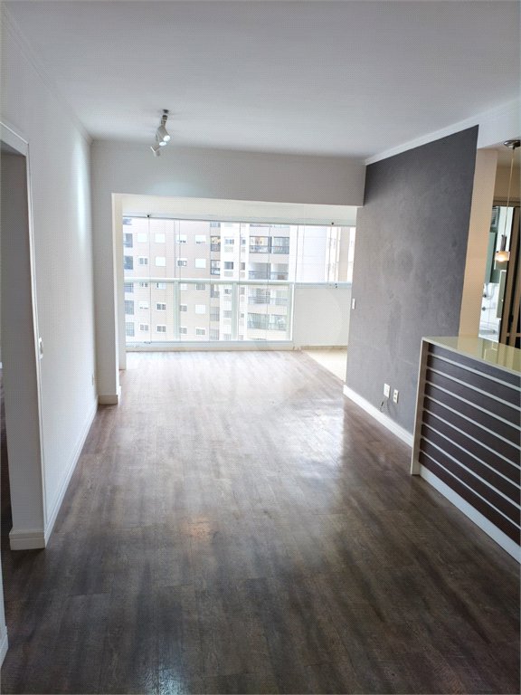 Apartamento à venda com 2 quartos, sendo 1 suíte,  em Vila Andrade, São Paulo, SP