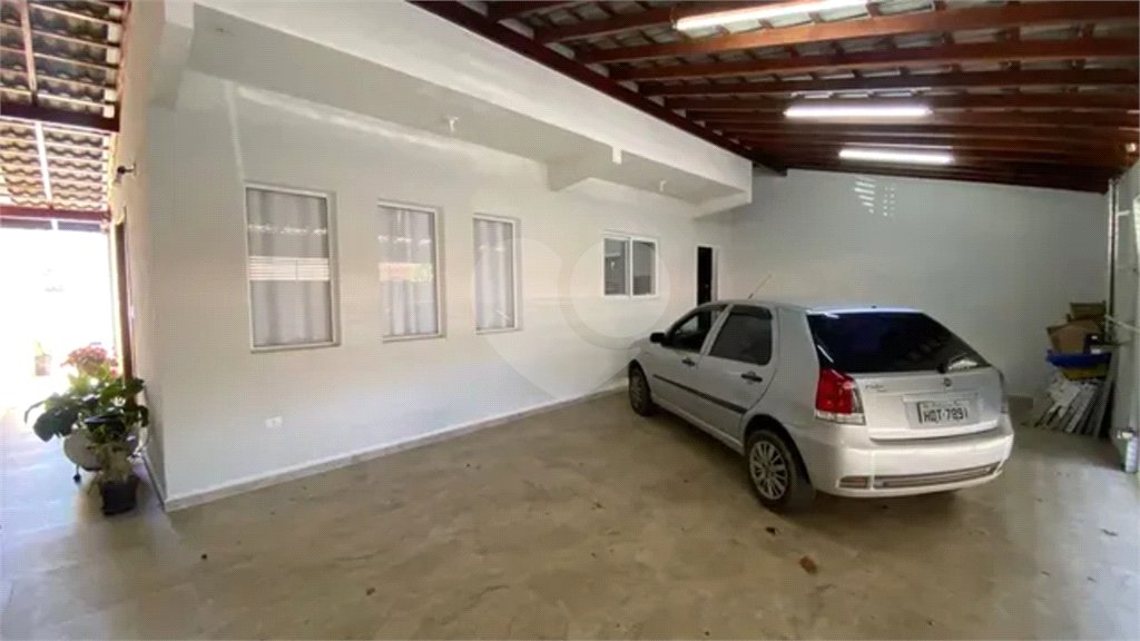 Sobrado à venda com 4 quartos, sendo 1 suíte, em Jardim Colorado, São José dos Campos, SP