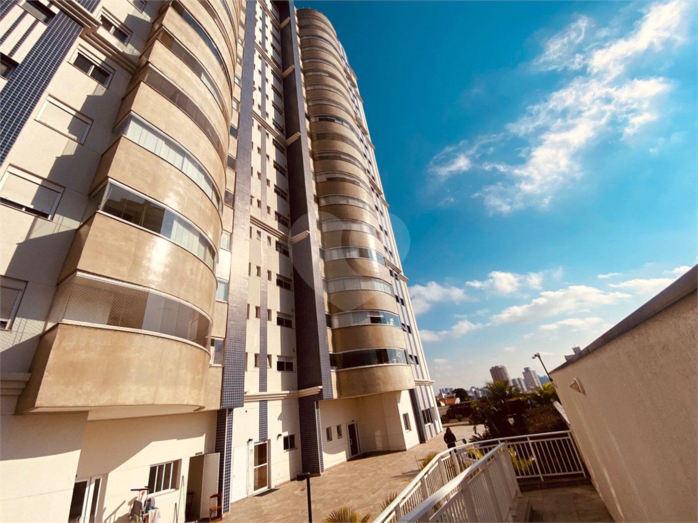 Apartamento à venda com 3 suítes em Vila Floresta, Santo André, SP