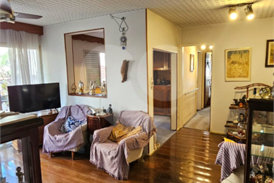 Apartamento à venda com 3 quartos, sendo 1 suíte, em Cerqueira Cesar, São Paulo, SP