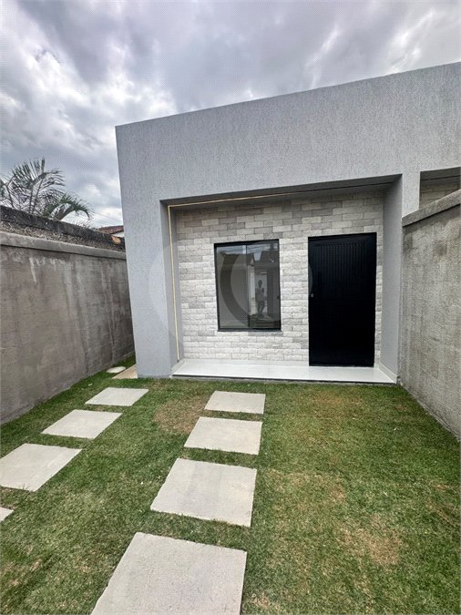 Casa à venda com 2 quartos, sendo 1 suíte, em Pedra de Guaratiba, Rio de Janeiro, RJ