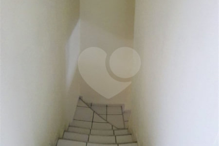 Sobrado à venda com 2 quartos em Jardim Maria Virginia, São Paulo, SP