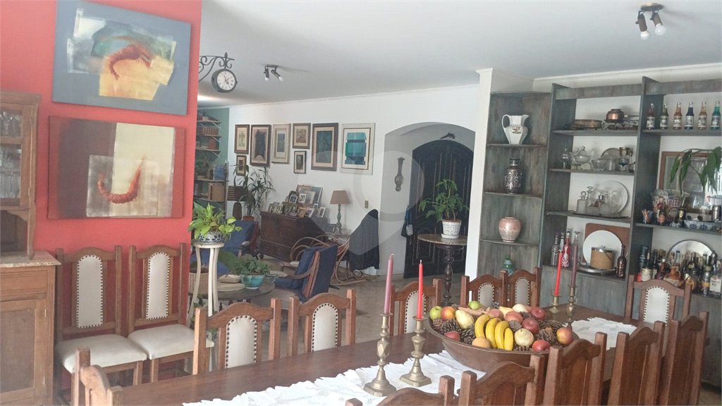 Sobrado à venda com 4 quartos, sendo 2 suítes, em Interlagos, São Paulo, SP