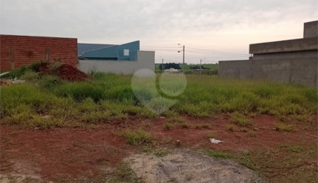 Terreno à venda com 2 quartos em Parque Itapê, Itapetininga, SP