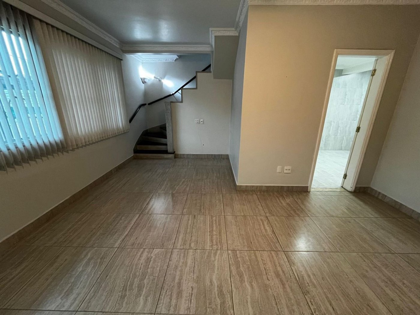 Sobrado com 3 dormitórios à venda, 152 m² por R$ 1.700.000,00 - Embaré - Santos/SP