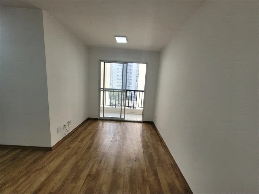 Apartamento à venda com 2 quartos em Vila Anastácio, São Paulo, SP