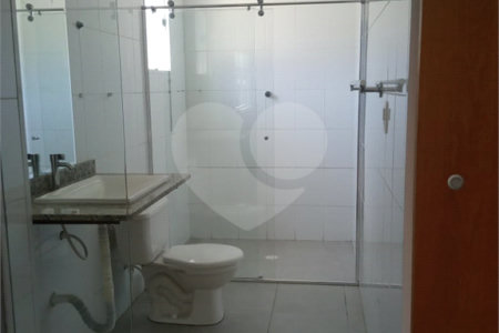 Casa à venda com 2 quartos, sendo 3 suítes,  no condomínio Aruã, Mogi das Cruzes - SP