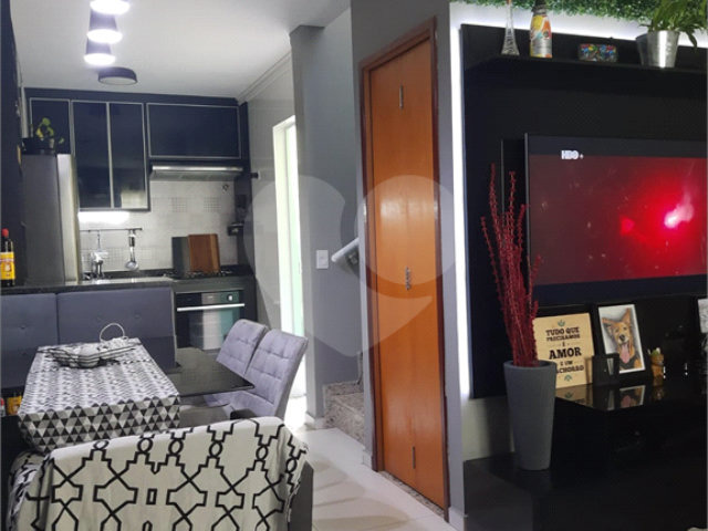 Casa à venda com 2 suítes no condomínio Residencial Poncet, São Paulo - SP