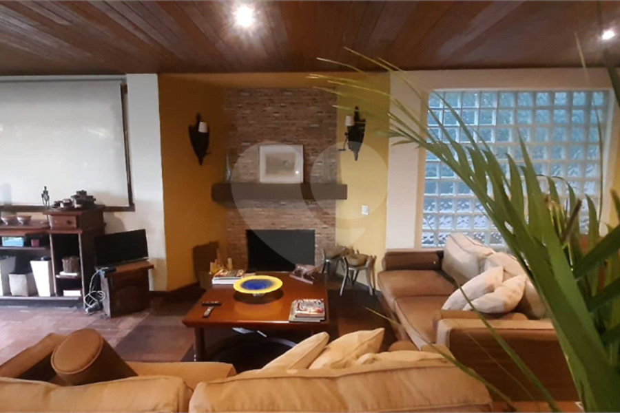 Casa à venda ou para alugar com 4 quartos, sendo 2 suítes, em Serra da Cantareira, Mairiporã, SP